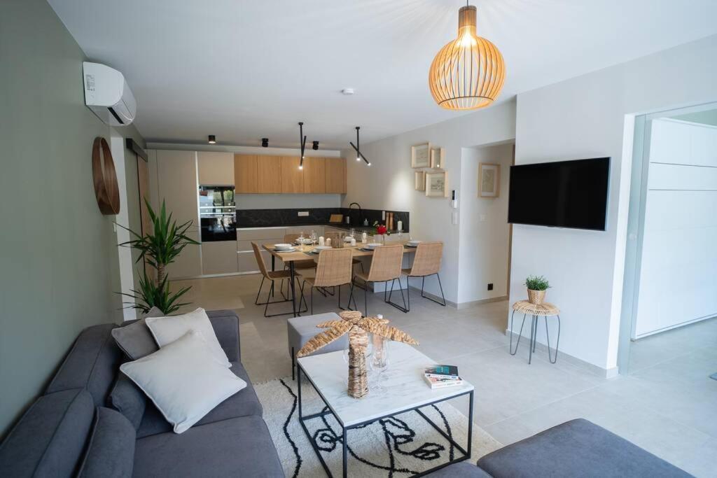 Rez De Villa De Charme-Piscine-3 Chambres 6 Pers Saint-Raphaël 외부 사진